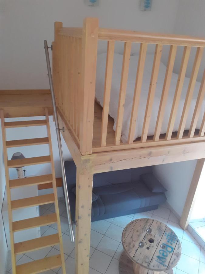 Appartement Rez De Chaussee Avec Terrasse Et Jardin Tence Екстер'єр фото