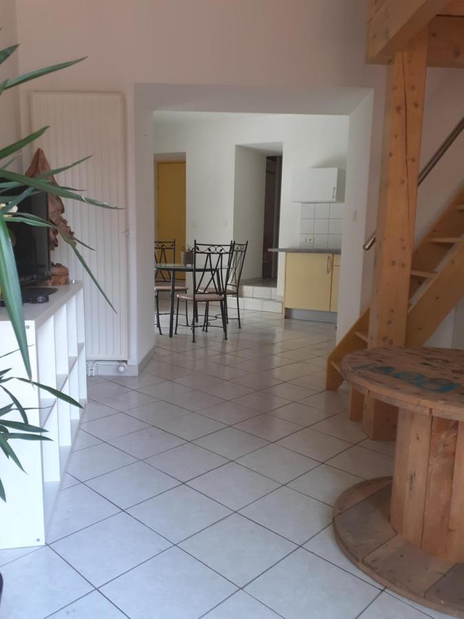 Appartement Rez De Chaussee Avec Terrasse Et Jardin Tence Екстер'єр фото