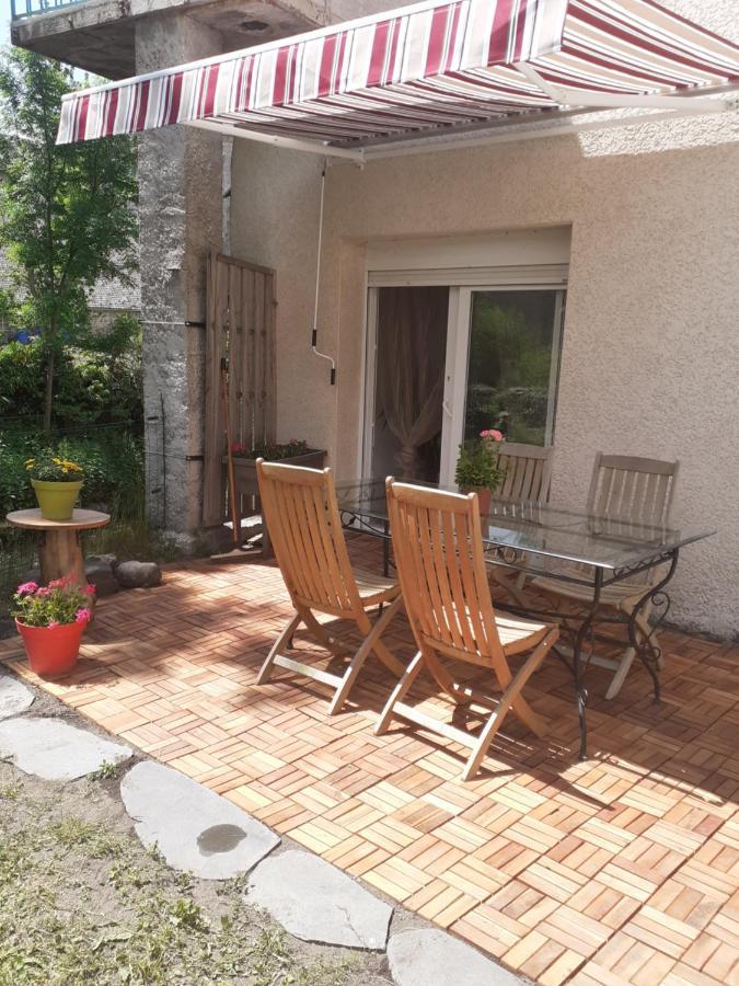 Appartement Rez De Chaussee Avec Terrasse Et Jardin Tence Екстер'єр фото